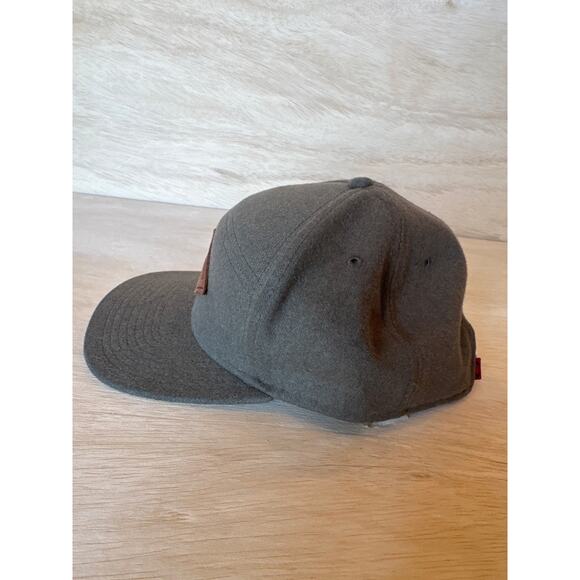 Oakley Moss Green Felt 5 Panel Strapback Hat - Picture 3 of 7
